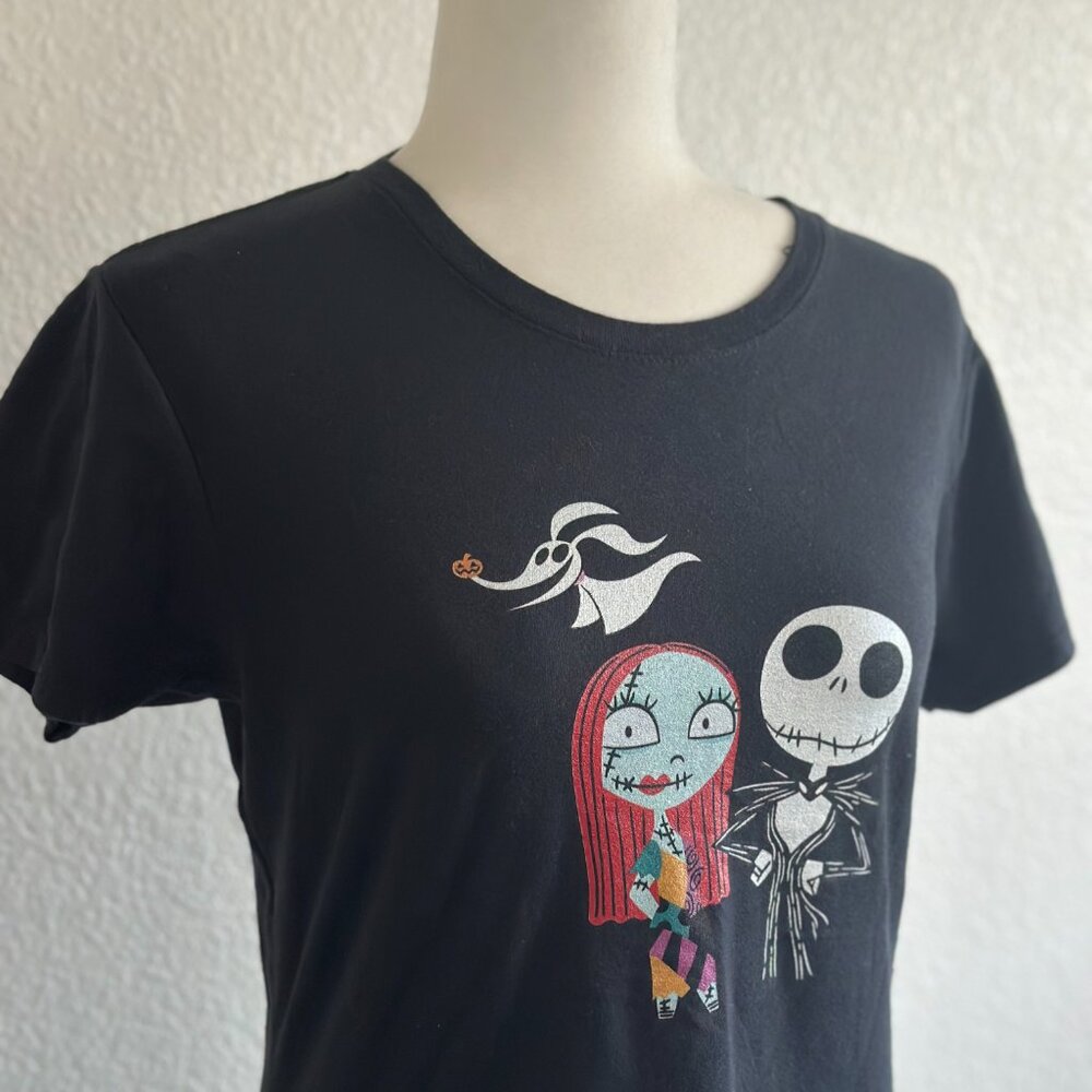 🎃 Disney Nightmare Before Christmas Graphic Tee - Picture 2 of 6